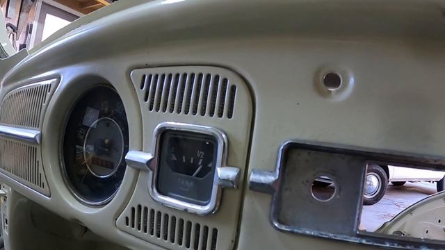1961 VW Beetle (65 Pan) - Fuel Gauge and Misc Progress - 080 смотреть онлайн