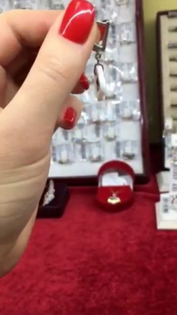 Серьги серебряные с белой керамикой смотреть онлайн