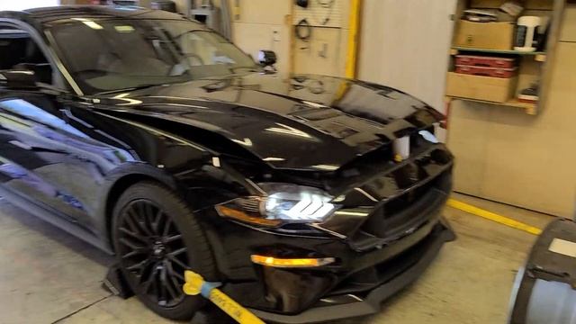 Spinning the dyno with a 2019 Mustang GT 6 speed full bolt-on car with a Lund 93 tune. смотреть онлайн