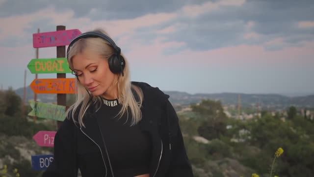 PEZSI_DJ_SET_2025_x_ONTHEGROUND_Dark_Minimal_Techno_PSY_Techno (1080p)