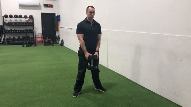 Dumbbell Sumo Squat смотреть онлайн