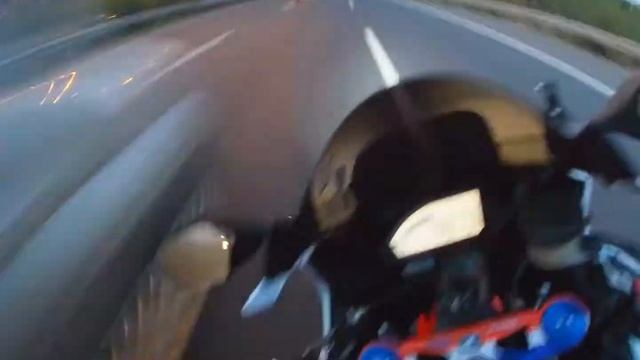 THE BAW!!! CBR1000RR WHEELIE AND TOP SPEED!!! смотреть онлайн