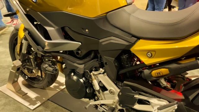 2020 BMW XR900, XR900, BMW MOTORCYCLE смотреть онлайн