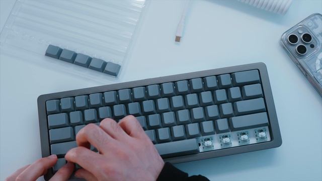 Calm Vlog ☁️ Taking Some Time Off For Myself, Building An Optimum Keyboard (wooting 60he)-(2160p30)