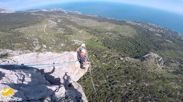 Женя Шаан-Кая прыжки с верёвкой в Крыму с командой Skyline смотреть онлайн