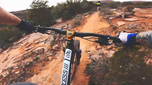 THE NEWEST MOUNTAIN BIKE TRAIL IN MOAB! FALCON FLOW смотреть онлайн