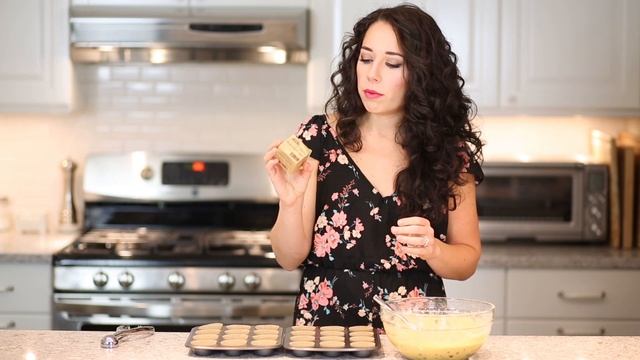 Chocolate Chip Cupcakes (Paleo-friendly, grain-free, nut-free, dairy-free) смотреть онлайн