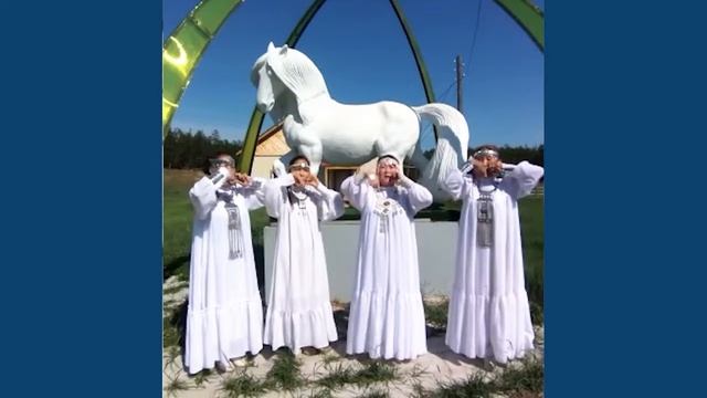 Эмис нэһилиэгэ. "Дьүрүскэн" фольклорнай бөлөх. Сал. Сысолятина Уйгулаана Павловна. смотреть онлайн