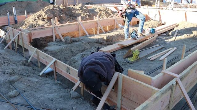 Concrete Foundation - Spread Footings, Point Loads, Plumbers In + Out #3 смотреть онлайн