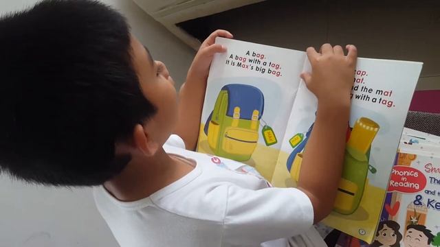 Reading time with Joaquin (Smart Kids Books) смотреть онлайн