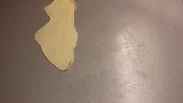 Без дрожжей яиц и молока. Без хлопот и возни! Сделал тесто и лепи!Блюдо за 15 минут.