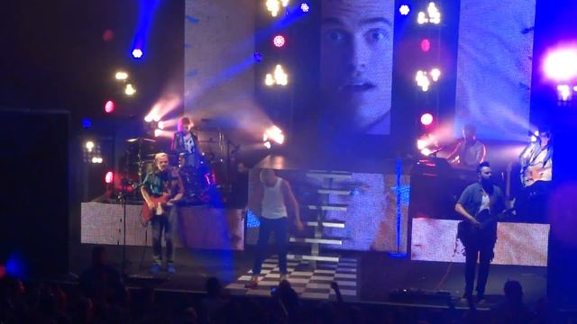 Neon Trees "Sleeping With a Friend" Newport Music Hall Columbus, Ohio 30 June 2014 смотреть онлайн