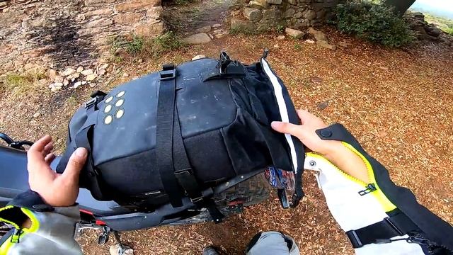 Ruta Exploratoria en Moto Trail Offroad - Bolsa KRIEGA OS-12 смотреть онлайн