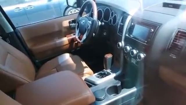2016 Toyota Sequoia Platinum 5.7L V8 w/FFV смотреть онлайн