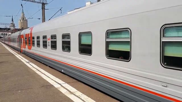 [РЖД] Электровоз ЭП20-024 отправляется с фирменным поездом №12 "Анапа" Москва - Анапа. смотреть онлайн