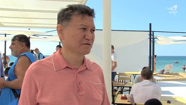 Всемирный День шахмат отпраздновали в Евпатории смотреть онлайн