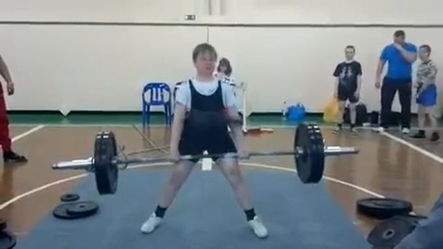 Будущий чемпион России по пауэрлифтингу смотреть онлайн