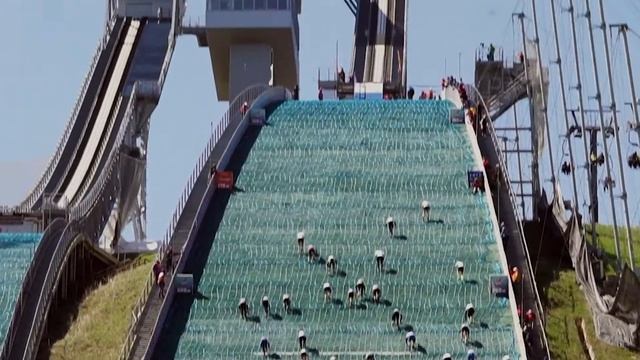 Экстремальный забег на трамплин в Чайковском Top of the hill 2022 смотреть онлайн