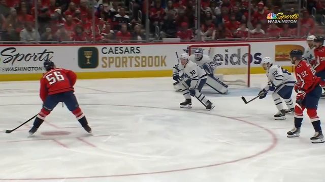 Evgeni Kuznetsov and Protas set up Gustafsson's hat trick goal vs Leafs (17 dec 2022) смотреть онлайн