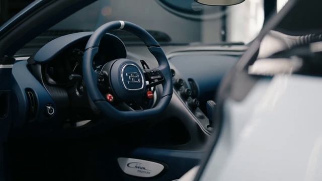 BUGATTI CHIRON Profilée смотреть онлайн