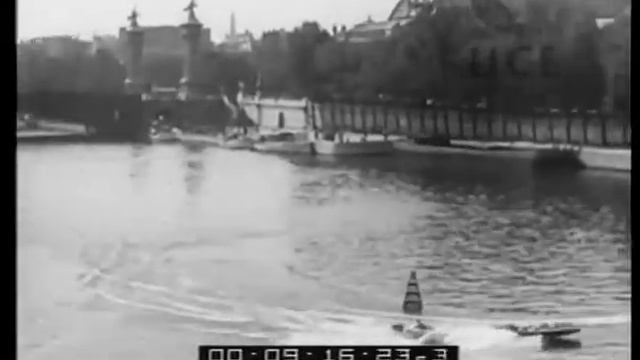 Sport Nautico Sulla Senna.Gara Di Fuori Bordo