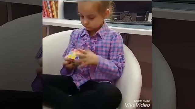 Собираем Кубик Рубика. смотреть онлайн