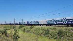 ЭП2К-412 с поездом №160 «Таврия» Москва-Симферополь