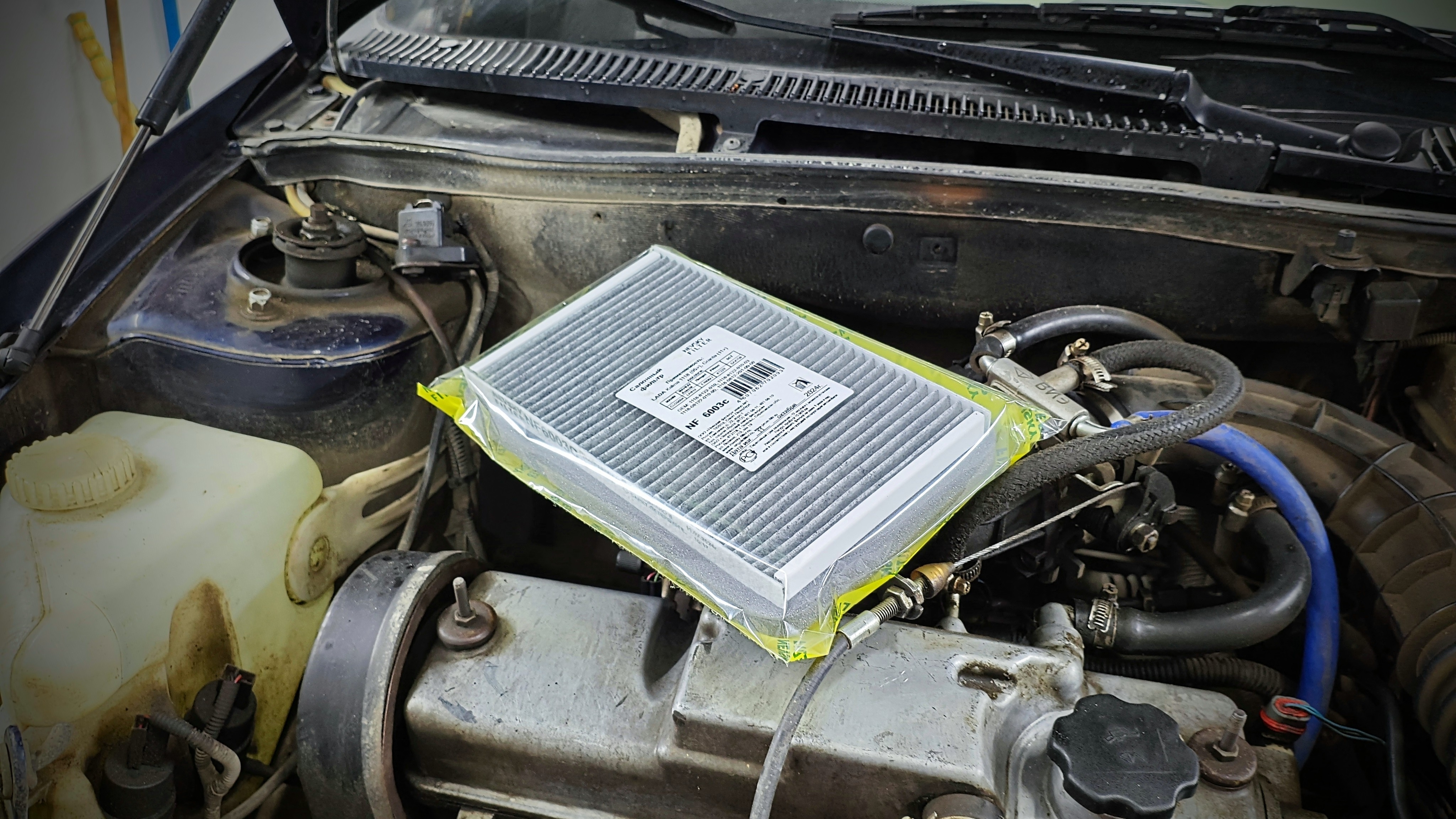 Замена салонного фильтра Лада Калина1. смотреть онлайн