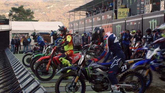 ANTONIO CAIROLI - MOTIVATION [HD]