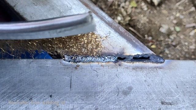 Galvanized thin metal welding, few know how to weld thin square tubes смотреть онлайн