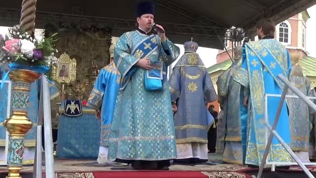 Божественная литургия в честь явления Тихвинской иконы Божьей Матери 2018 смотреть онлайн