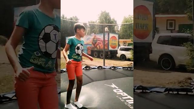 Батут 2 смотреть онлайн