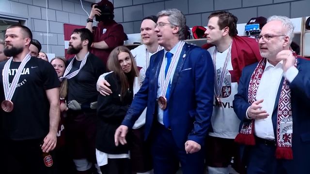 Vītoliņš ģērbtuvē | Hokejs смотреть онлайн