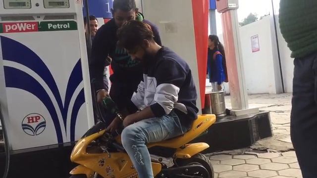 A petrol small bike смотреть онлайн