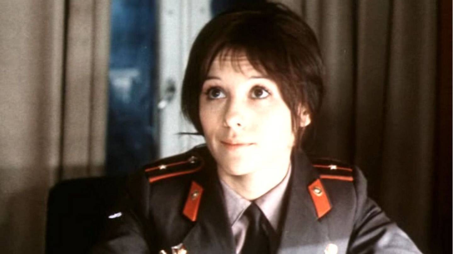 История песни «Ты говоришь мне о любви» из телефильма «Три дня в Москве» 1974 года. смотреть онлайн