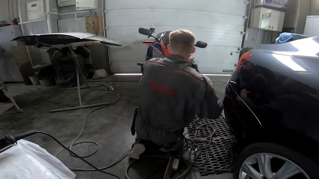 Езда в дождь на мотоцикле.Полировка фары СПОРТБАЙКА смотреть онлайн