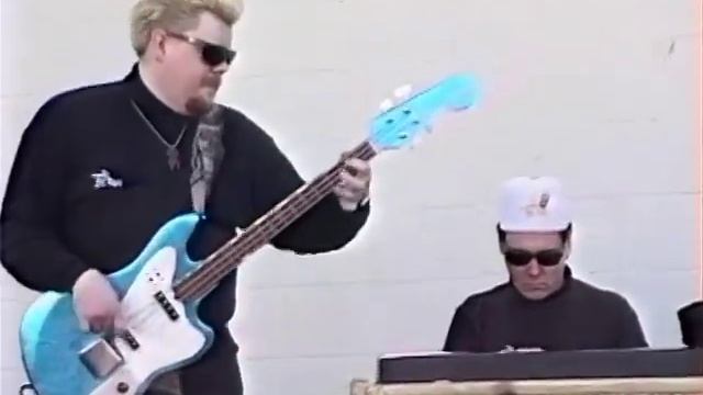 The Tiki Tones - Traitor Vic