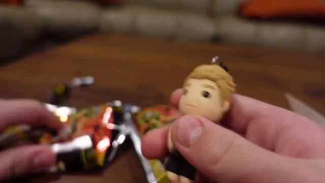 Two Cobra Kai Bag Clip Figures Unboxing! смотреть онлайн