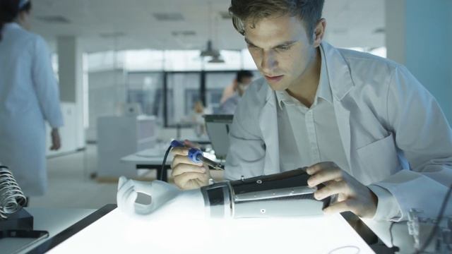 How does wireless charging work? We give you the lowdown смотреть онлайн