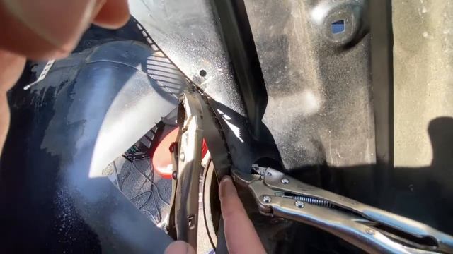 SUPER CHEAP E36 Rust Repair for $22! MUST WATCH! смотреть онлайн