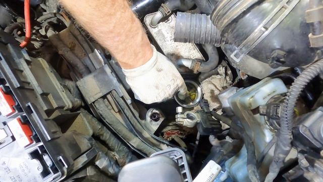 VW PASSAT CC 2.0 TDI AUTOMATIC GEAR BOX DSG OIL AND OIL FILTER REPLACEMENT смотреть онлайн