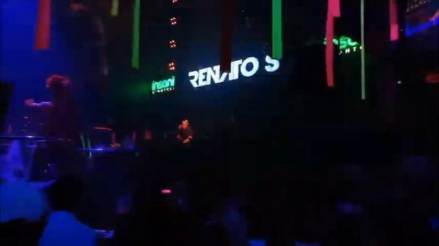 Ночной клуб Инсанити в Бангкоке (Insanity Nightclub, Bangkok, Thailand)