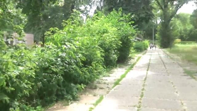 В жару на Гидропарке смотреть онлайн