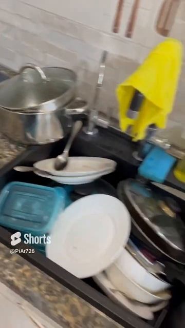 Люблю мыть посуду, но иногда 🙈 #уборка #мотивация #мотивациянауборку #порядок #беспорядок