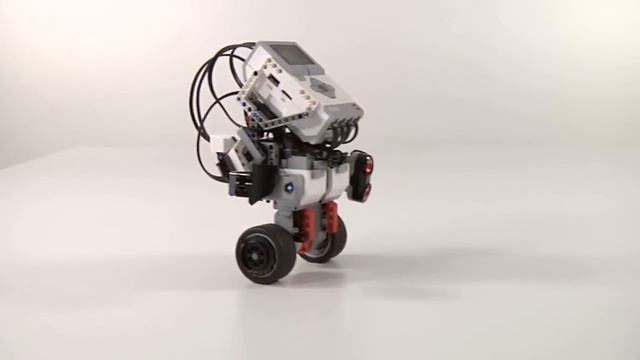 LEGO Mindstorms EV3 Гиробой (GyroBoy) смотреть онлайн