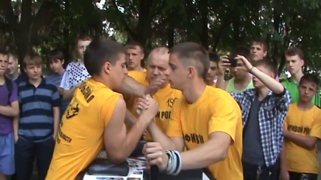 Крепить дружбу силой 2012 Кривой Рог 1.mpg смотреть онлайн