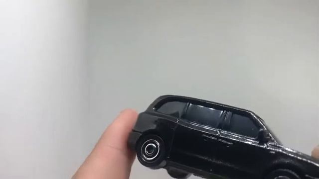 Reviewing the LEVC London taxi by matchbox! смотреть онлайн