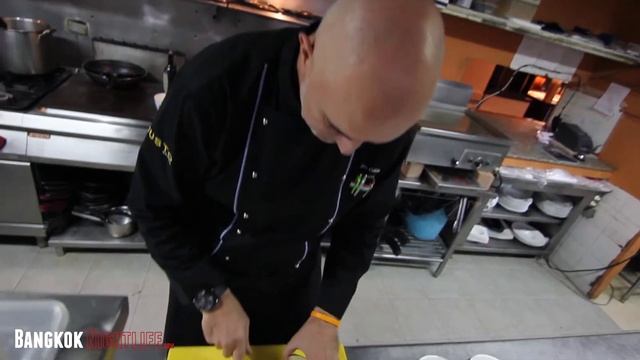 Giusto Italian Restaurant | Bangkok Nightlife смотреть онлайн