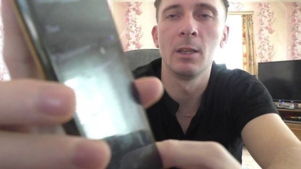 Как в приложении qr me изменить язык?