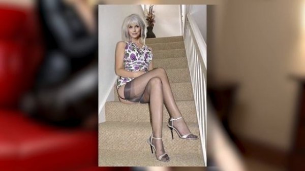 Natural Mature Women | Women Over 60 | Short Skirt & Pantyhose